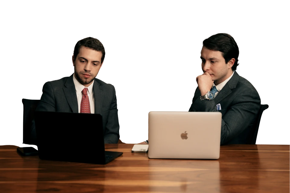 Nicolás Marín y Germán Ortega en una sesión de trabajo